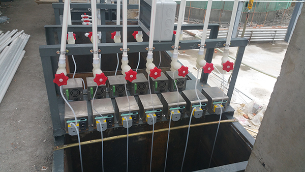 威海蠕动泵式自动加药机